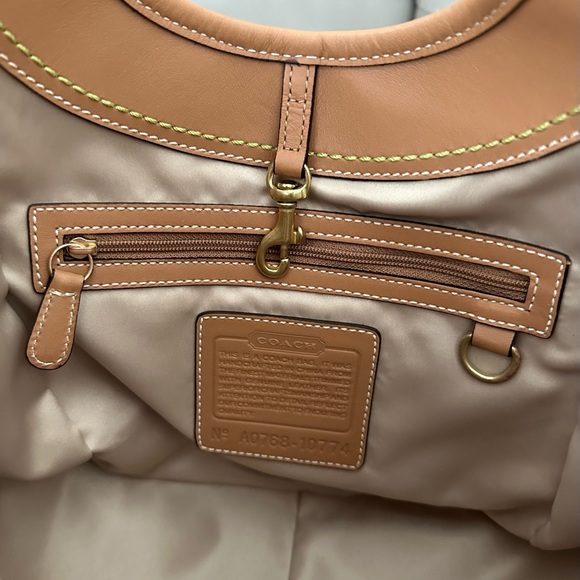 COACH 2007 TAN LEATHER JACQUARD CANVAS SHOULDER BAG WITH ORIGINAL HANGTAG - Picture 11 of 15